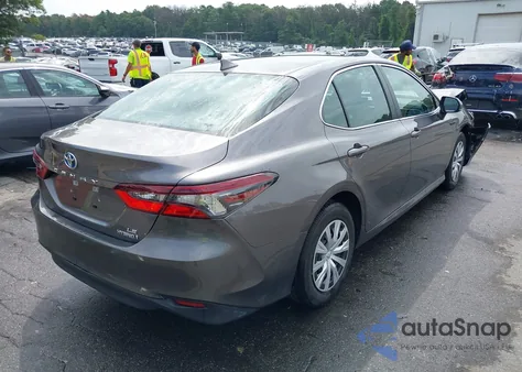 2022 Toyota Camry Le Hybrid from USA, damaged, VIN 4T1C31AK9NU576160